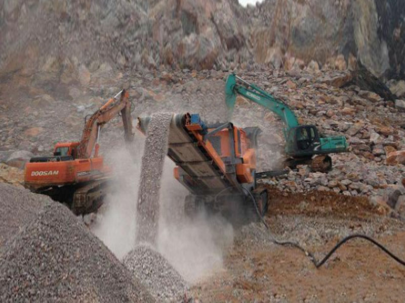 移動碎石機(jī)